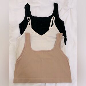 🔥2 for $5🔥Women’s Sleeves Tank Tops Bundle Size: S